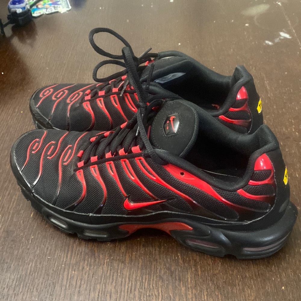 Used Nike air max size 12